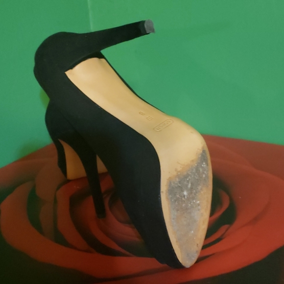 Coach Heels - Picture 7 of 7